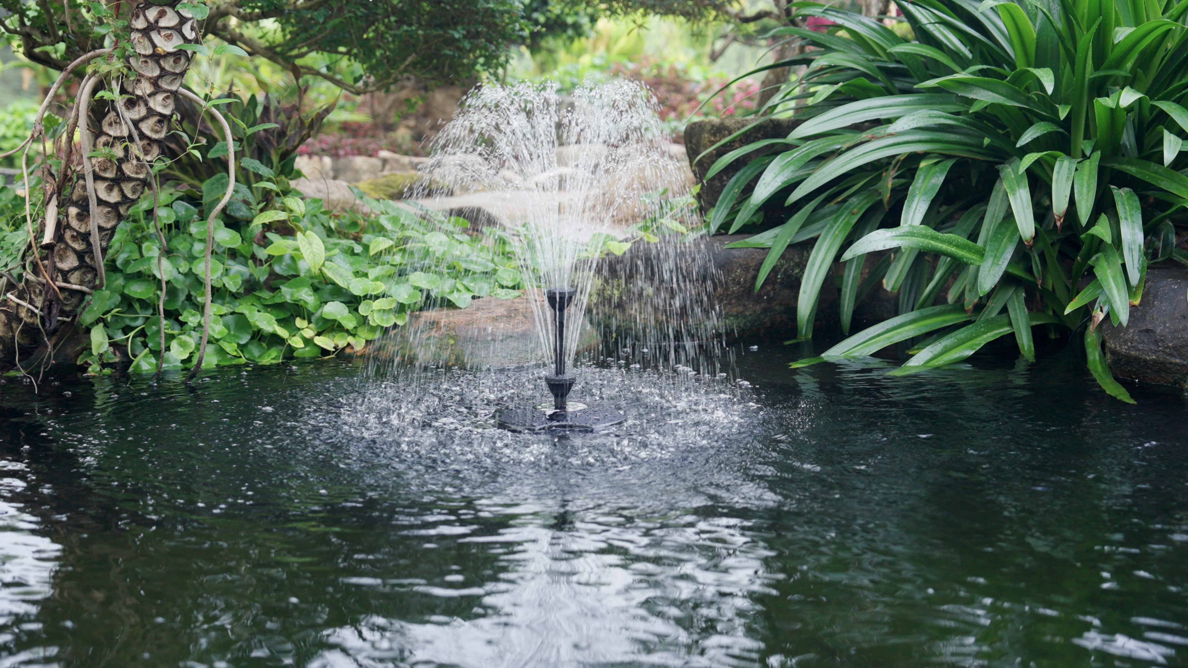 Solar Water Pumps for Fountains Usher In A New Era Of Green Waterscapes