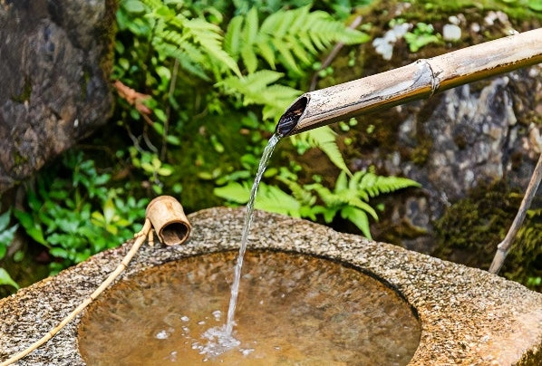 Alternate water feature scene